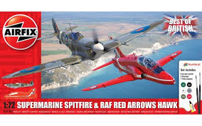 Airfix 1:72  Best of British Spitfire and Hawk