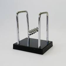 Newton's Cradle - small- Cool stuff