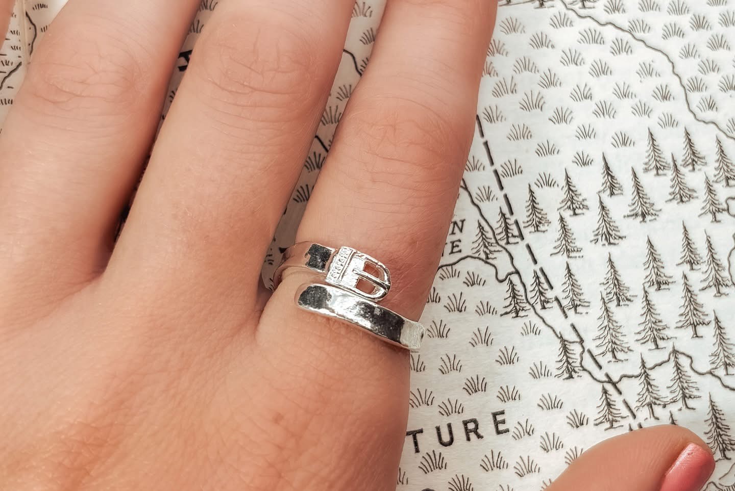 Western Edge Belt Buckle Ring in Solid 925 Sterling Silver (Adjustable)