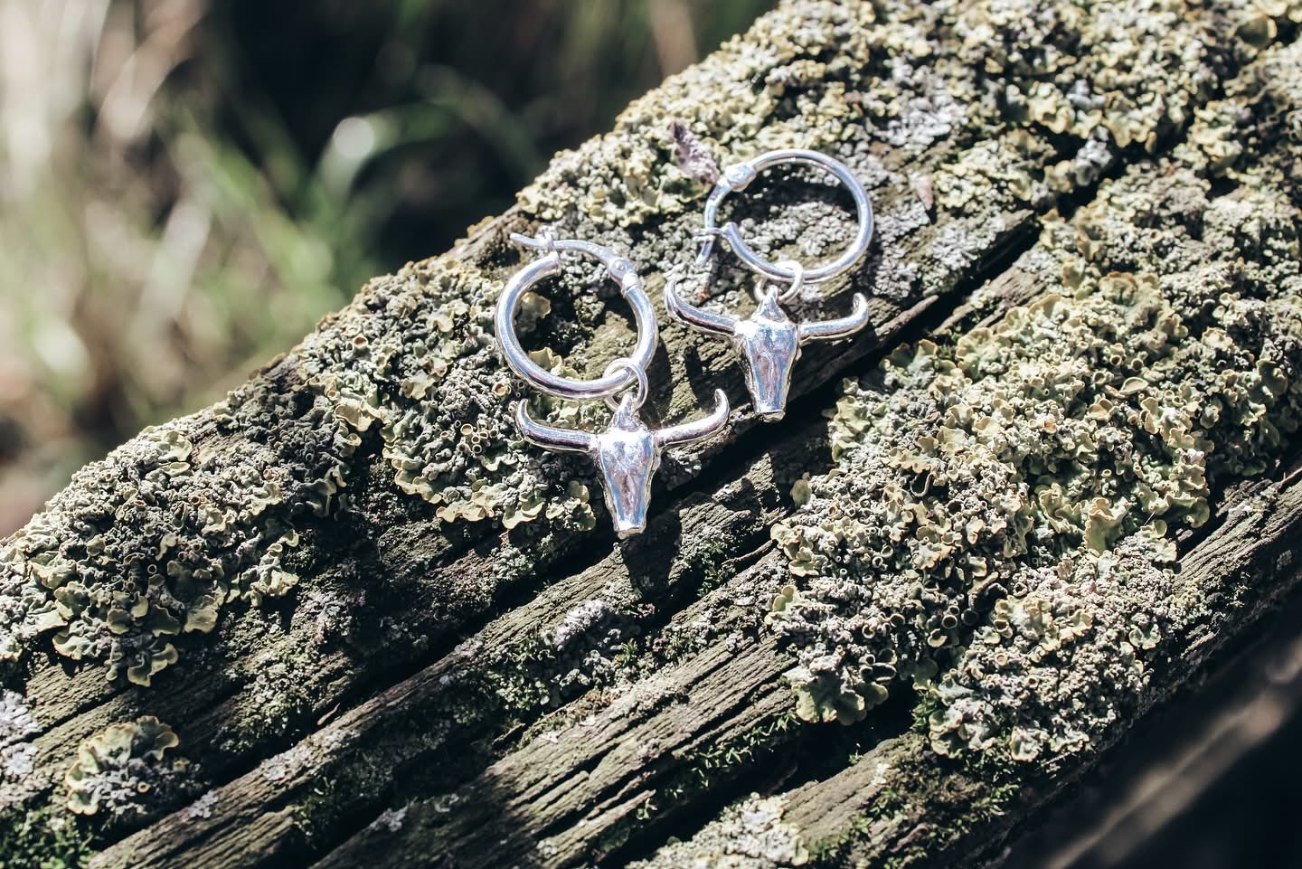 Western Edge Longhorn Earrings in 925 Sterling Silver
