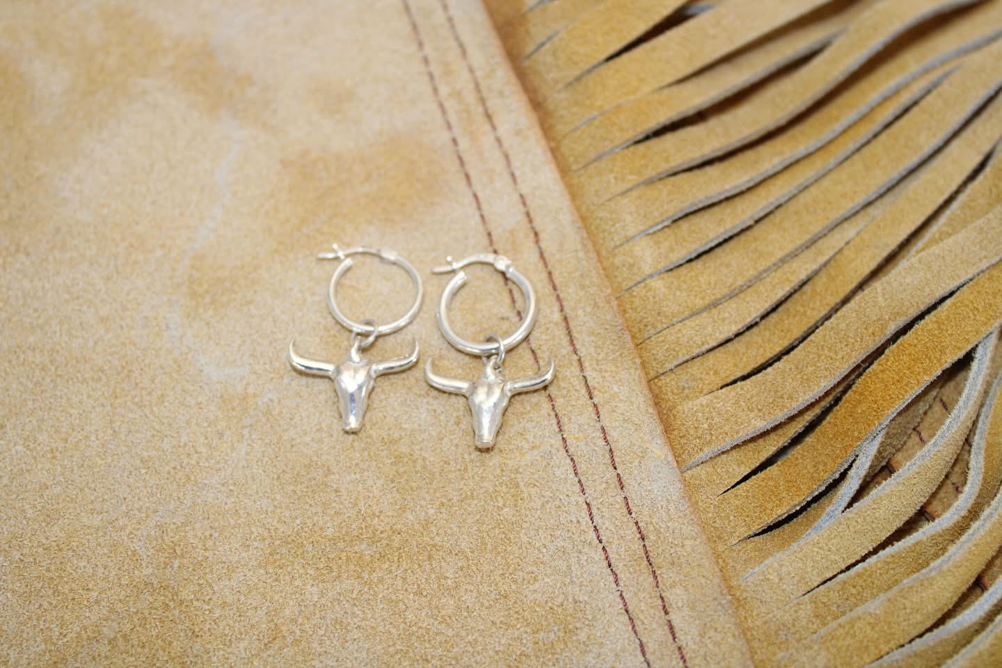 Western Edge Longhorn Earrings in 925 Sterling Silver