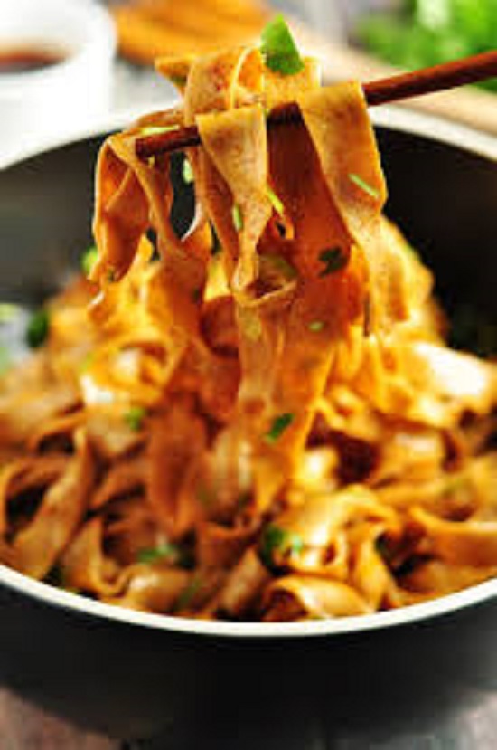 N9. Drunken noodles
