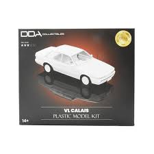 DDA Collectibles 1:24 Holden VL Calais Plastic Kitset