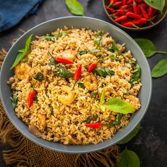 N03. Thai Street Fried rice with vegetables