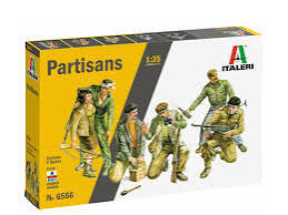 Italeri 1:35 Partisans WW11