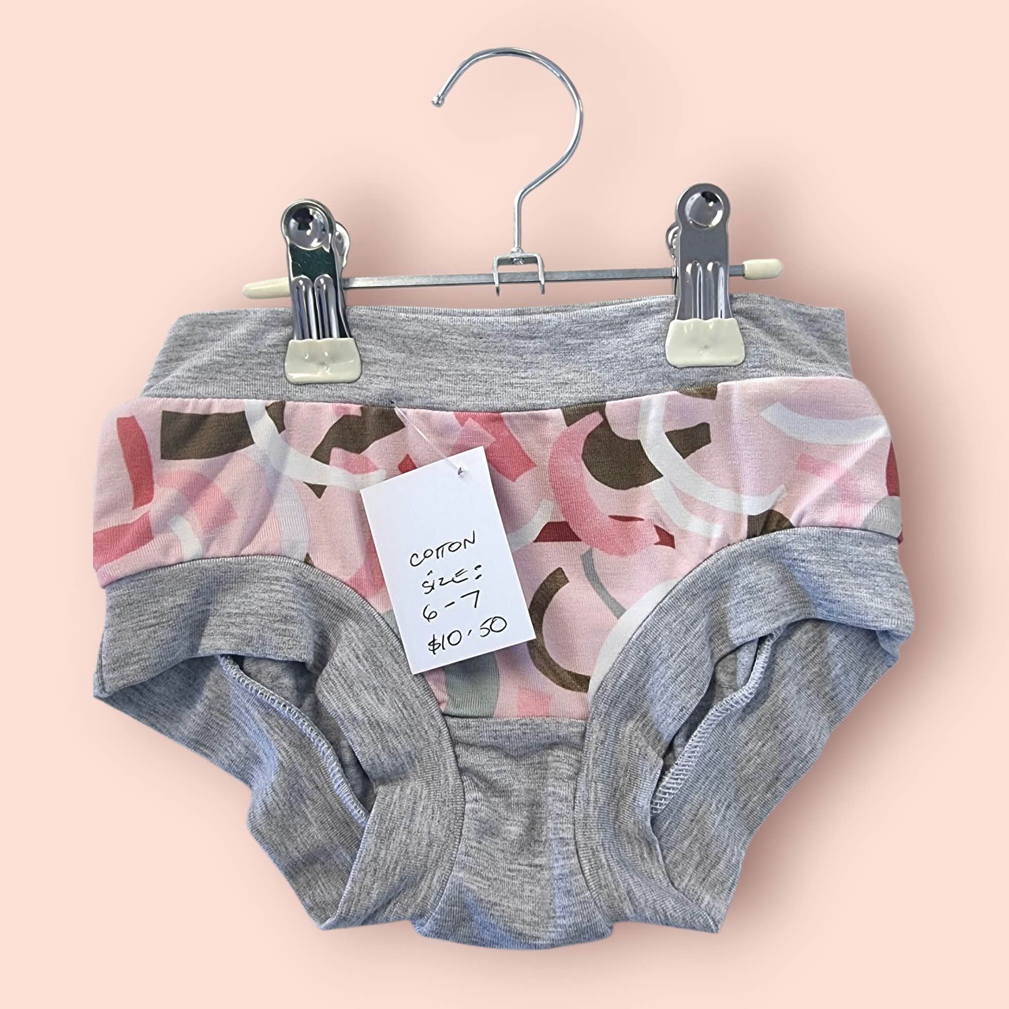 Retro nikiz- Kids Briefs- Size 6-7