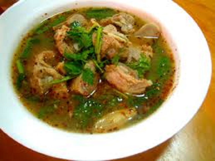 S5.Spicy pork ribs soup