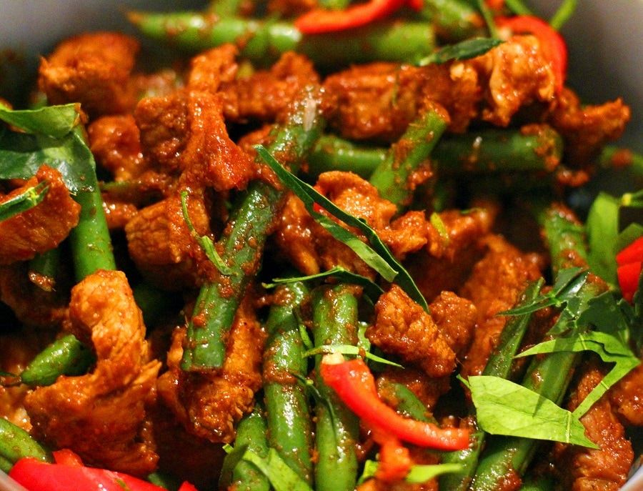 SF02. Red curry Pad Prik Khing stir fry