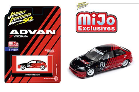 Johnny Lightning 50 Years 1:64 2000 Honda Civic Advan Yokohama
