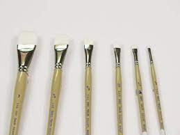 White Taklon Fan #4 Paint Brush Angular
