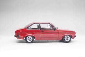 European Collectibles 1:18 SS-4618 1975 Ford Escort MkII Sport
