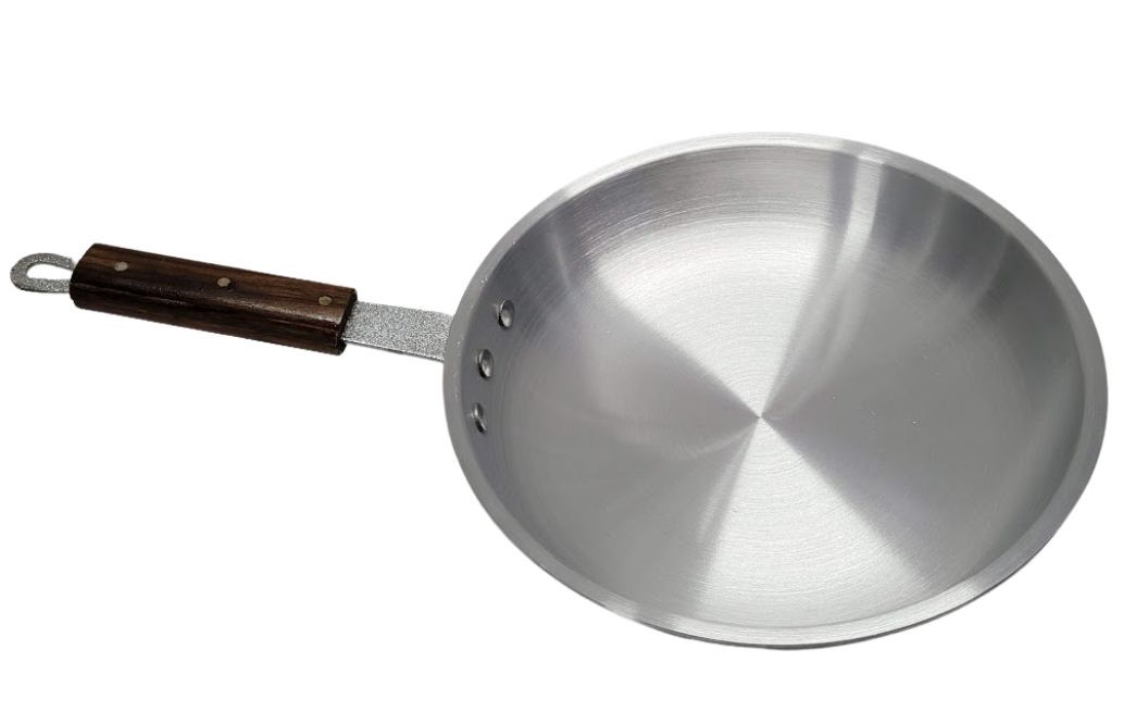 12" OMELETE PAN WOODEN HANDLE