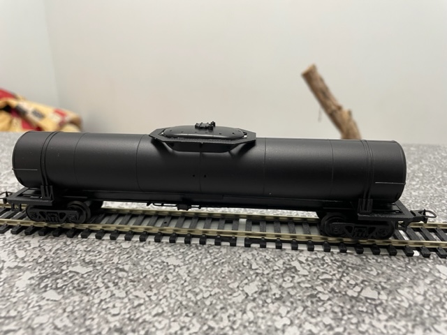 Frateschi HO Tank Car - Black (NZR)