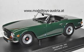 1:18 MINICHAMPS - Triumph TR6 1969 Dark Green