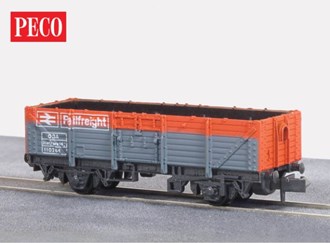 Peco N gauge NR-11R Open Wagon - BR Railfreight Red/Grey