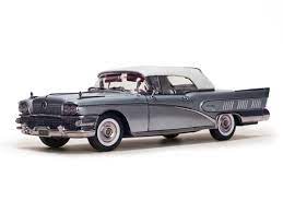 Sun Star 1:18 Buick Riveria Limited Closed Convertible 1958