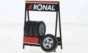 IXO 1:18 Ronal X Wheel & Tyre Set 18SET008W
