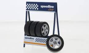 IXO 1:18 Speedline Wheel & Tyre Set + Stand