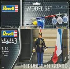Revell 1:16 Republican Guard