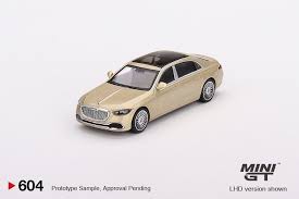 Mini GT 1:64 Mercedes Maybach S680 Champagne Metallic