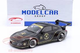 Model Car Group 1:18 Porsche Old and New 997 MG18326