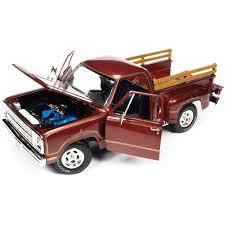 Autoworld 1:18 1979 Dodge Warlock 11 D100 Utiline