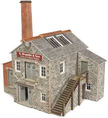 Metcalfe N Scale Ramshackle Workshop  PN186