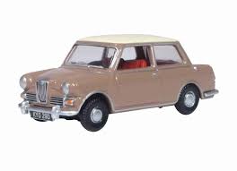 Oxford 1:76 Riley Elf Mk111 Arianca Beige/Pale Ivory