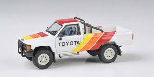 Para64 1:64 Toyota Hilux Single Cab TRD