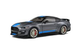 Solido 1:18 Ford Shelby GT500 KR 2022 SILVER BLUE STRIPES