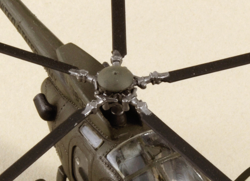 Italeri 1:72 AH-6 Night Fox