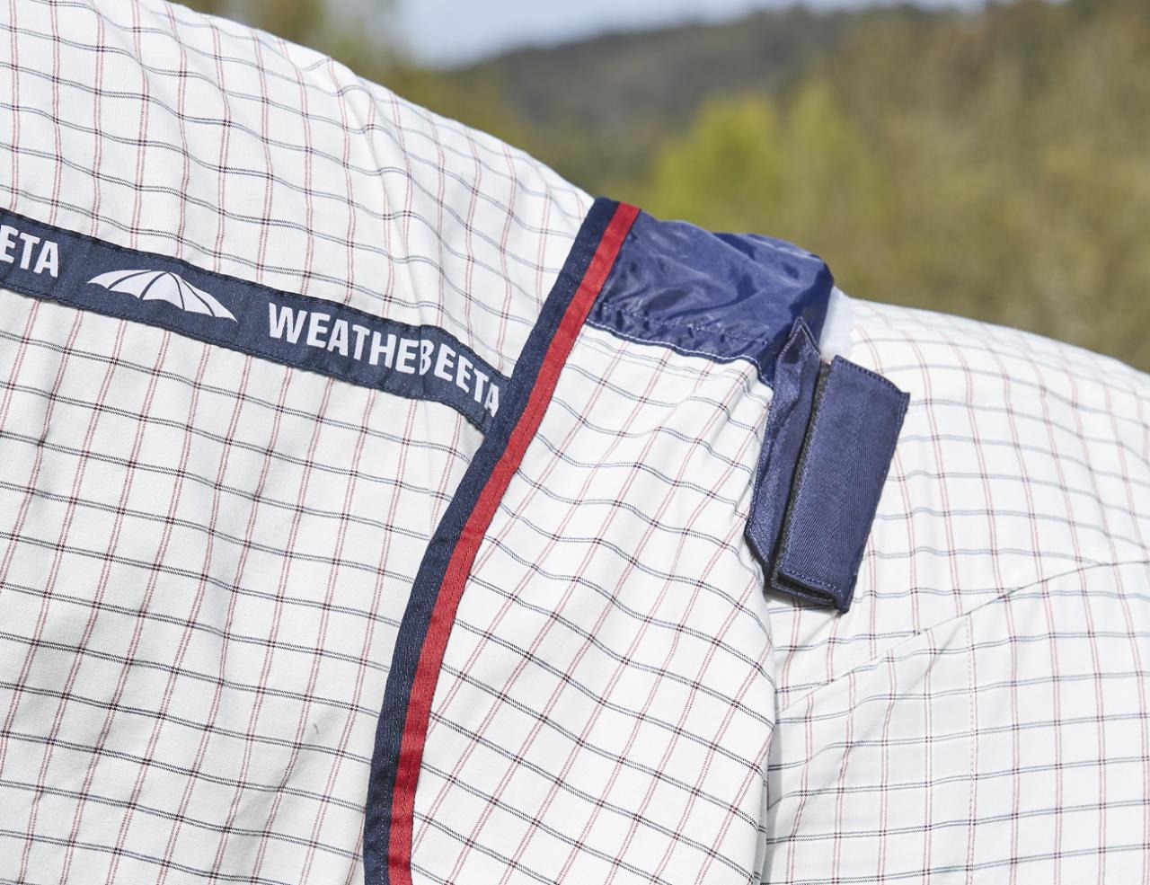 Weatherbeeta Lite Summer Sheet Detach-A-Neck White/Navy/Red 4'