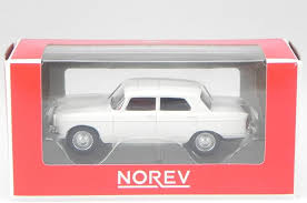 Norev 1:64 Peugeot 404 1961 white