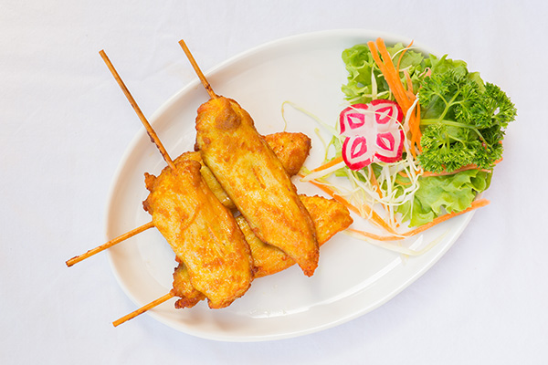 E06. Satay Chicken Skewers (4)