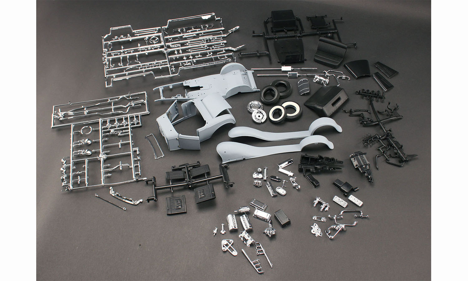 ACME 1:18 1932 Ford Roadster Model Kit