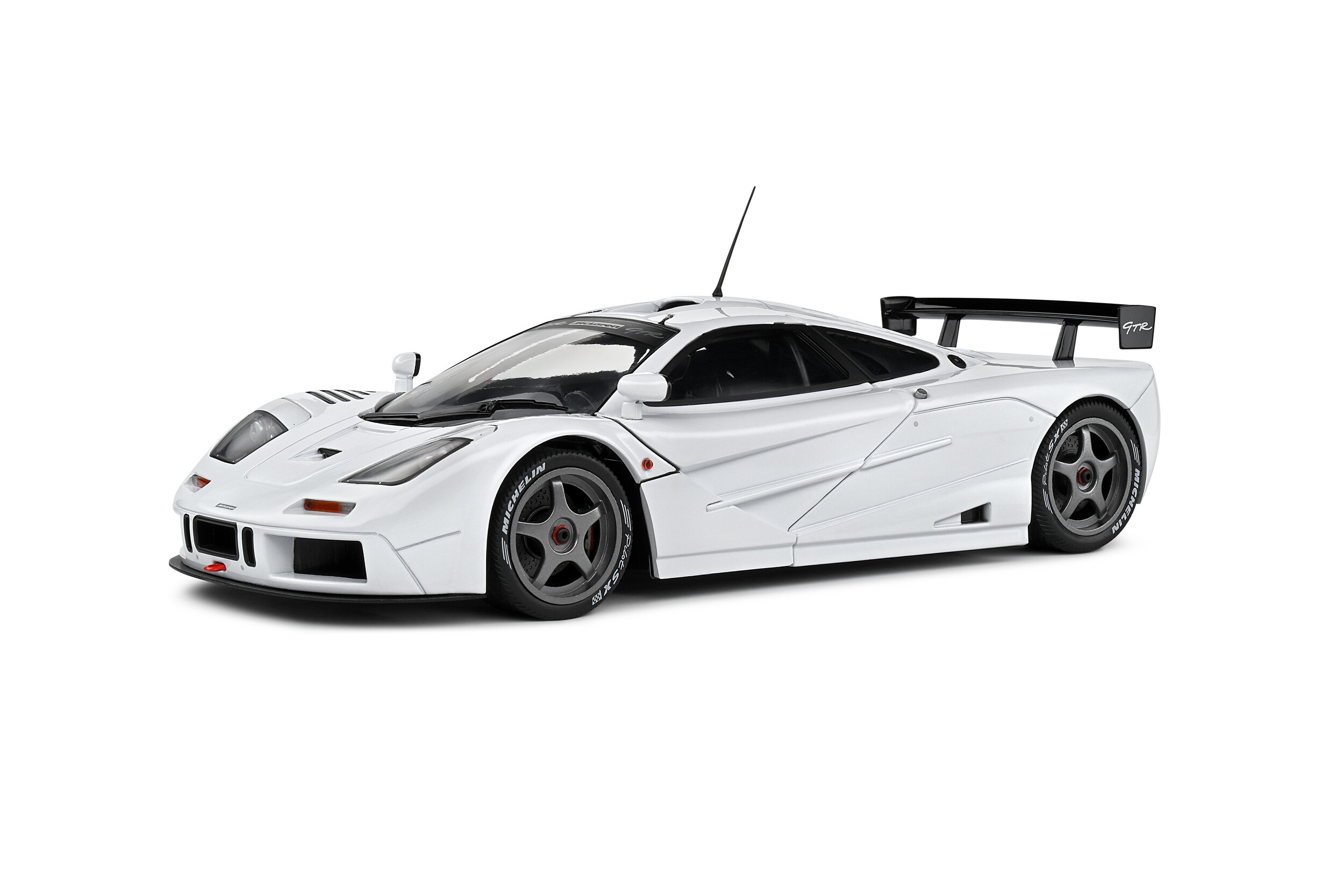 Solido 1:18 1996 McLaren F1 GTR Short Tail White