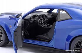 Solido 1:18 2023 Dodge Challenger R/T Scat Pack Widebody Blue