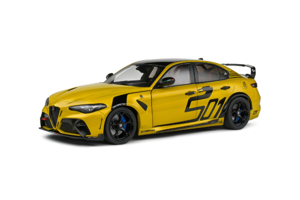 Solido 1:18 2022 Alfa Romeo Giulia Nagemaakt Yellow