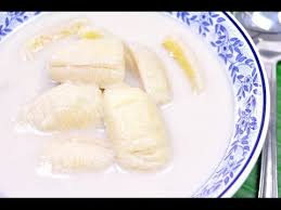 D04.Banana in sweet coconut milk (served Hot)