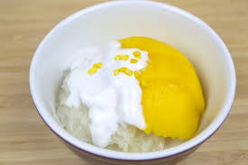 D07.Mango with sweet sticky rice (Seasonal)