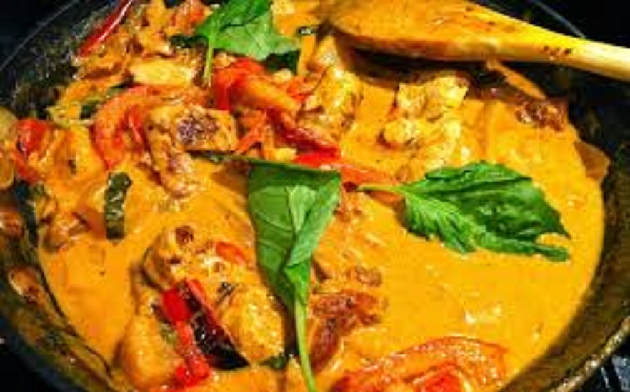 C05.Thai peanut curry (Panang curry)