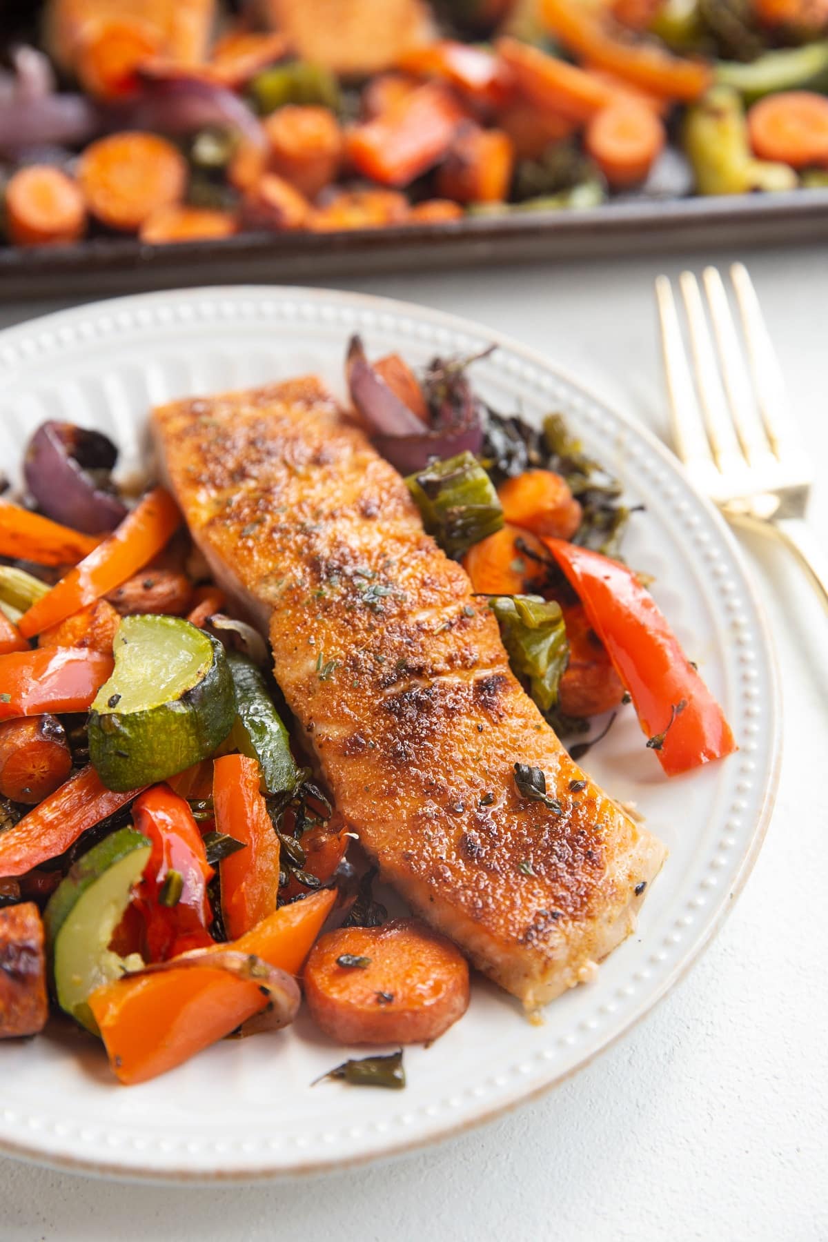 Grilled Salmon with Veggies (650 Cal)