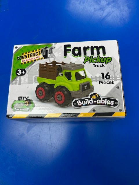 Build-ables Farm Pickup Truck 16 piece